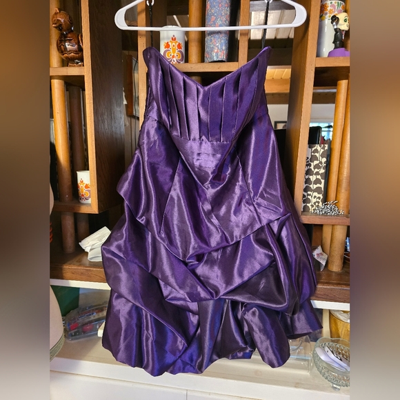 Jessica McClintock Dresses & Skirts - Jessica McClintock For Gunne Sax Deep Purple Satin Strapless Dress Size 11